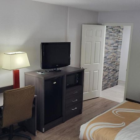 Quality Inn Forsyth Near Ga Public Safety Training Center Luaran gambar