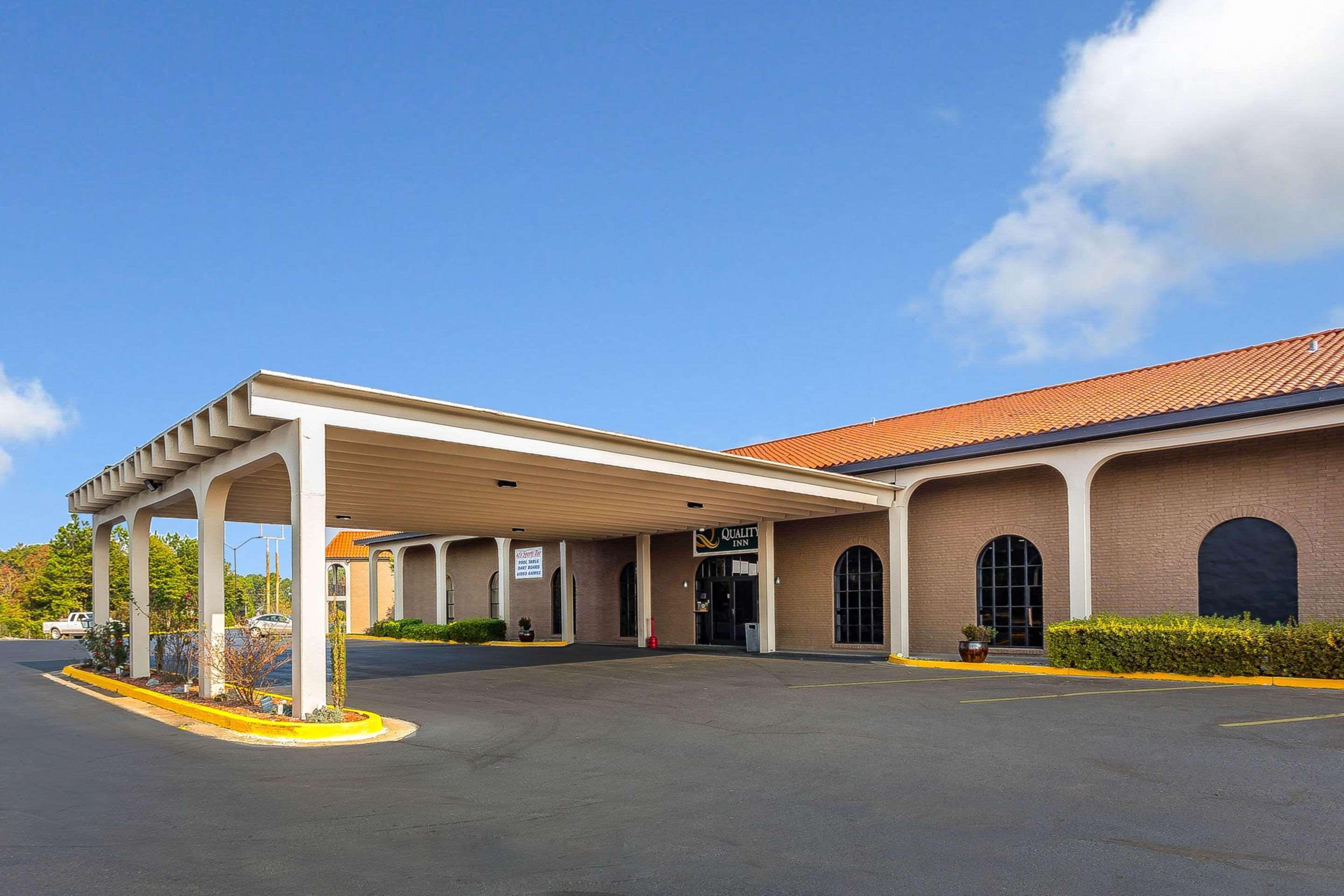 Quality Inn Forsyth Near Ga Public Safety Training Center Luaran gambar