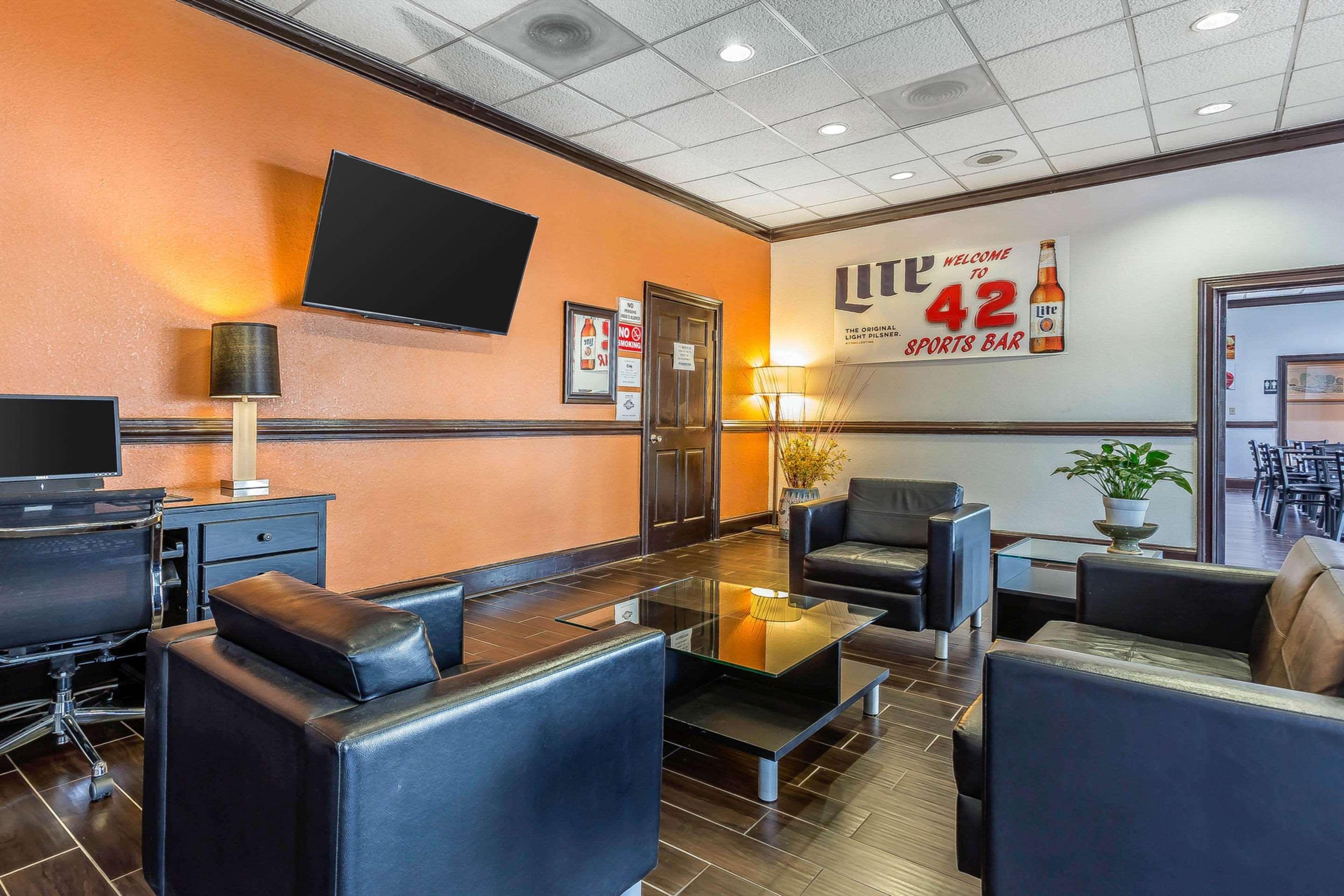 Quality Inn Forsyth Near Ga Public Safety Training Center Luaran gambar