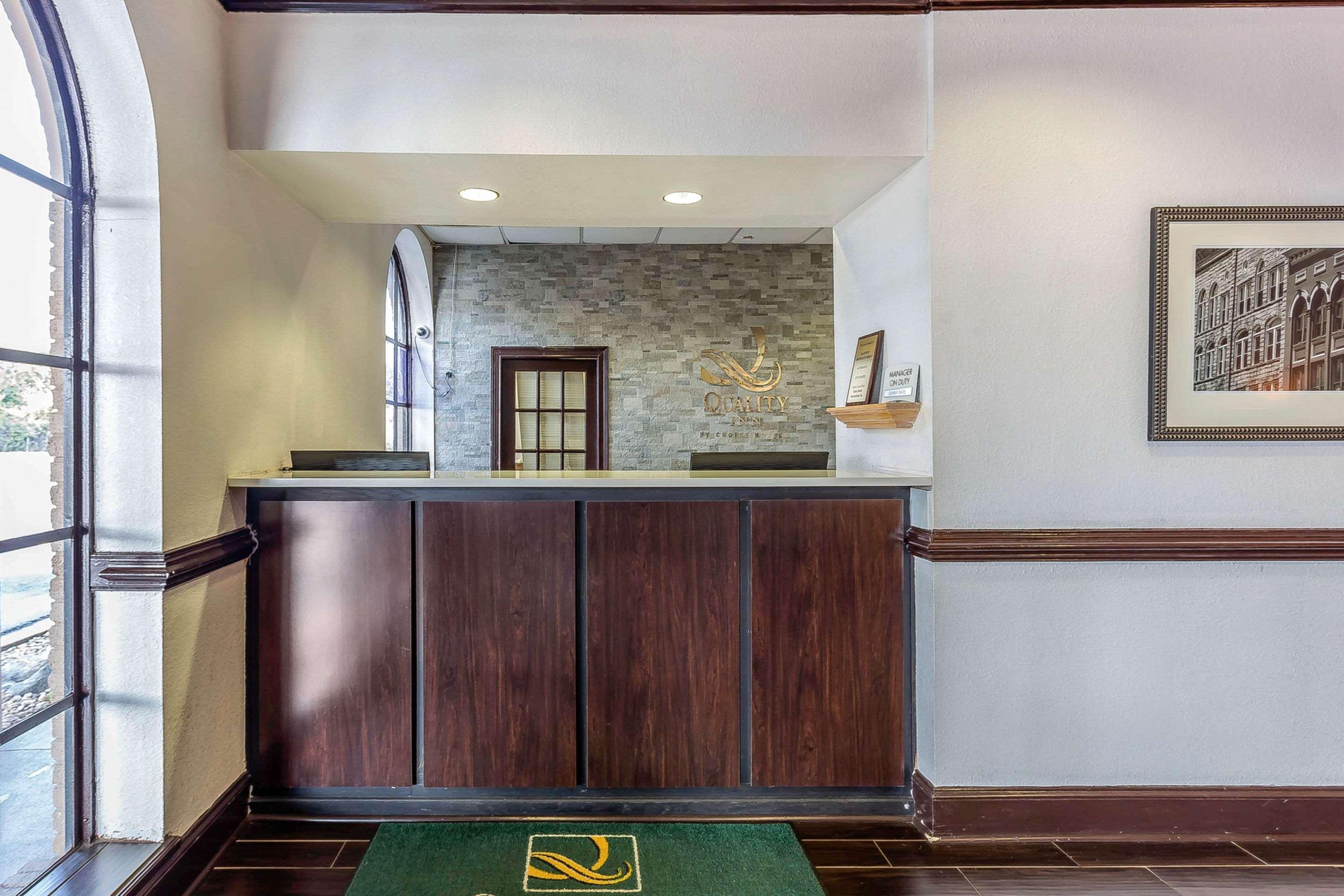 Quality Inn Forsyth Near Ga Public Safety Training Center Luaran gambar