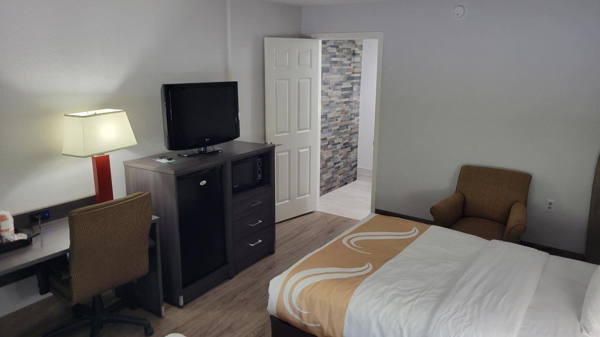 Quality Inn Forsyth Near Ga Public Safety Training Center Luaran gambar