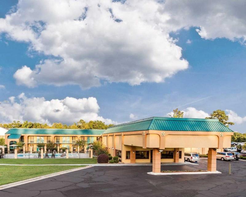 Quality Inn Forsyth Near Ga Public Safety Training Center Luaran gambar